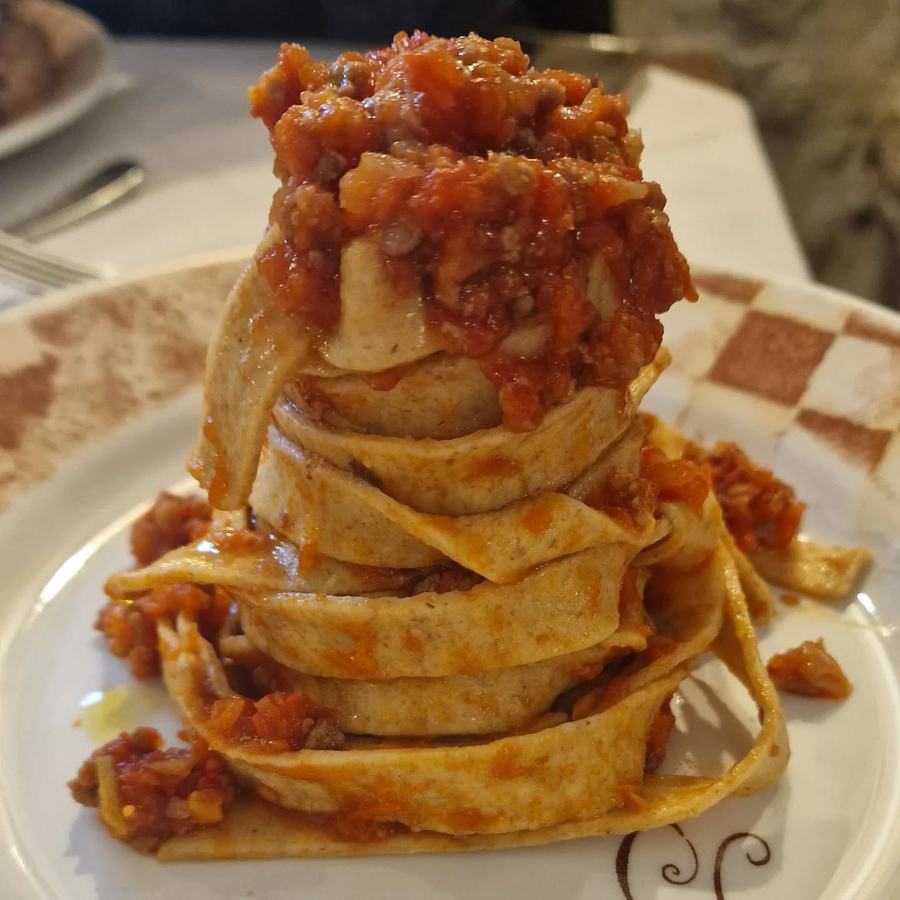 Pappardelle al ragù di vitello